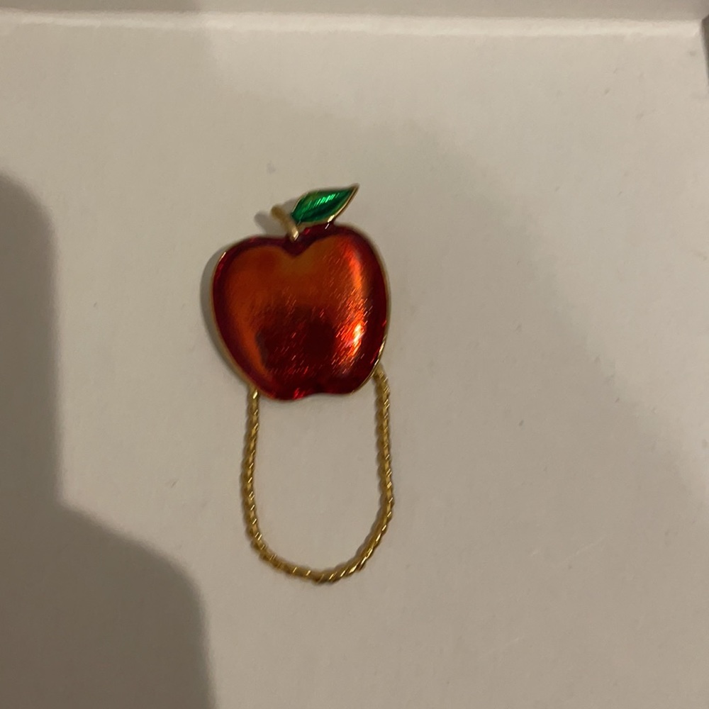 Apple Brooch - Picture 3 of 4